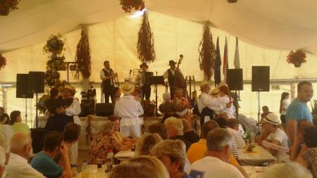 Na 19. tradicionalni prireditvi Pozdrav jeseni ob prazniku Marijinega vnebovzetja, veselo druženje Prlekov, Prekmurcev in Medžimurcev 44